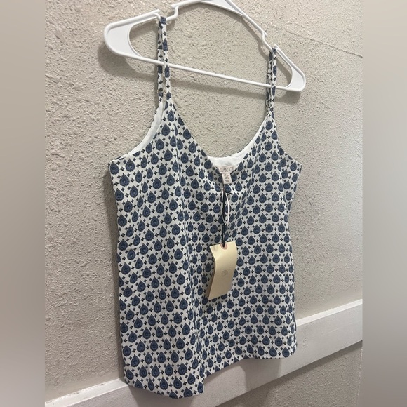 Eliane Rose Blue and White Patterned Tank Top NWT Small - Picture 3 of 6